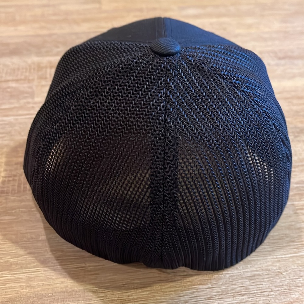 Training Mask Flex Fit Cap - Picture 2 of 4